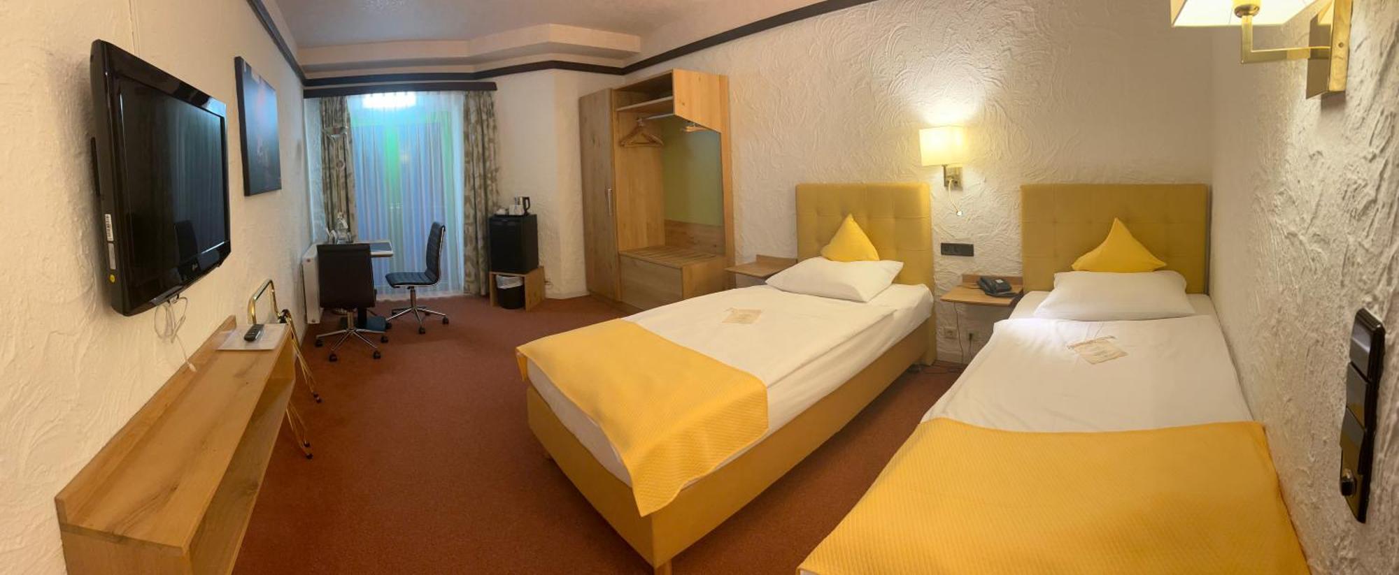 Contel Hotel Кобленц Екстериор снимка