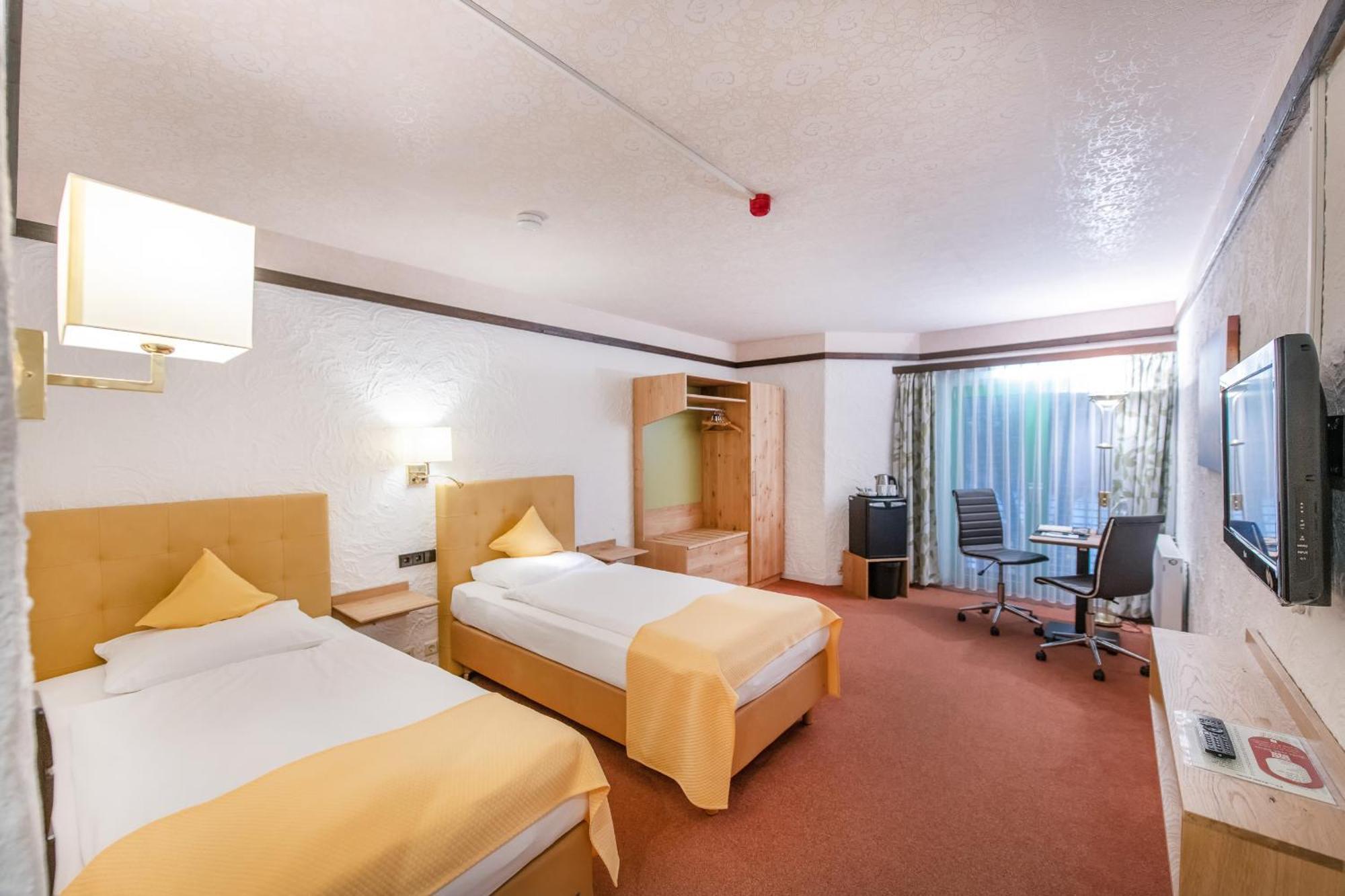 Contel Hotel Кобленц Екстериор снимка