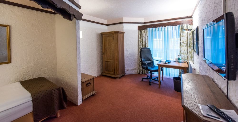 Contel Hotel Кобленц Екстериор снимка
