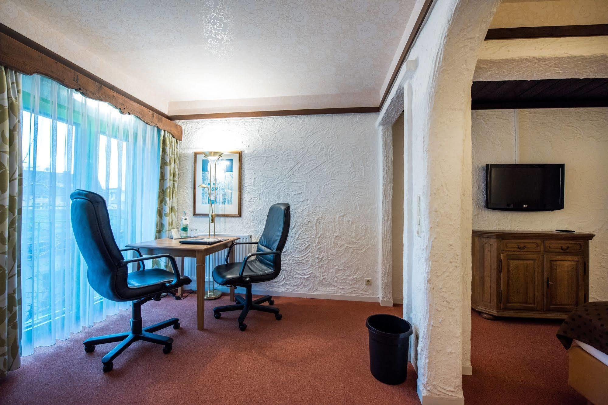 Contel Hotel Кобленц Екстериор снимка