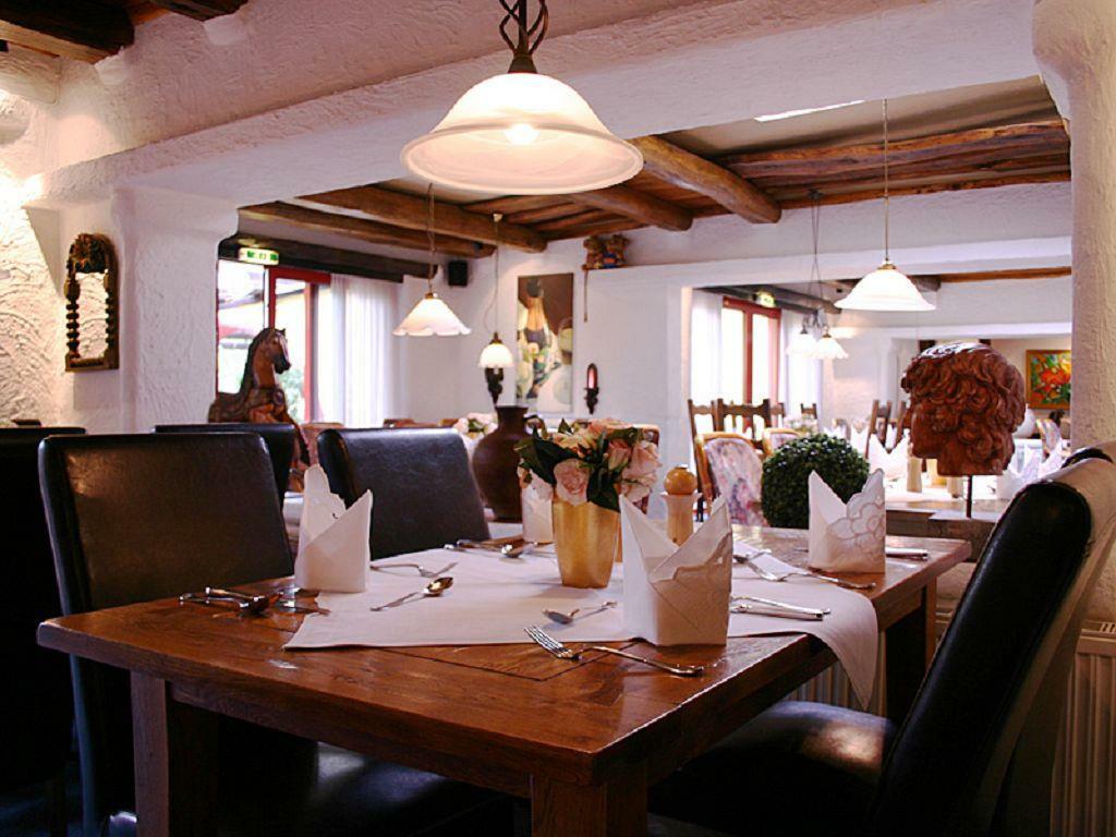 Contel Hotel Кобленц Екстериор снимка